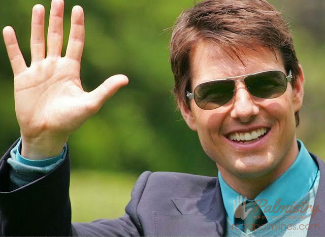 palm of Tom Cruise