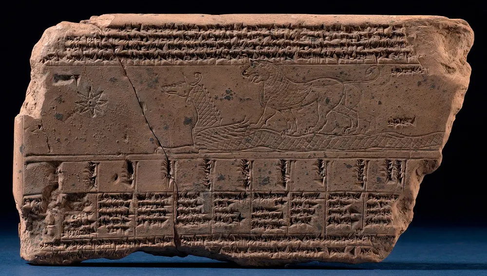History of astrology - Ancient Babylonian clay tablet with astrological symbols and omens