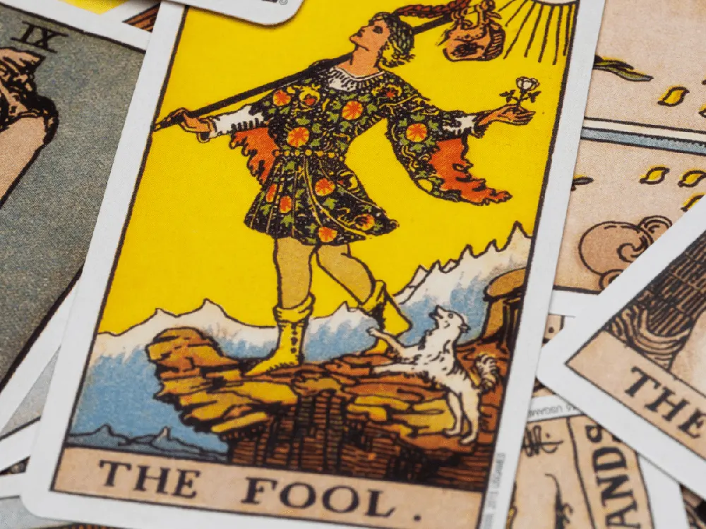 How to Read Tarot Cards for Beginners: A Step-by-Step Guide 3 The Fool tarot card illustration for beginners exploring how to read tarot cards
